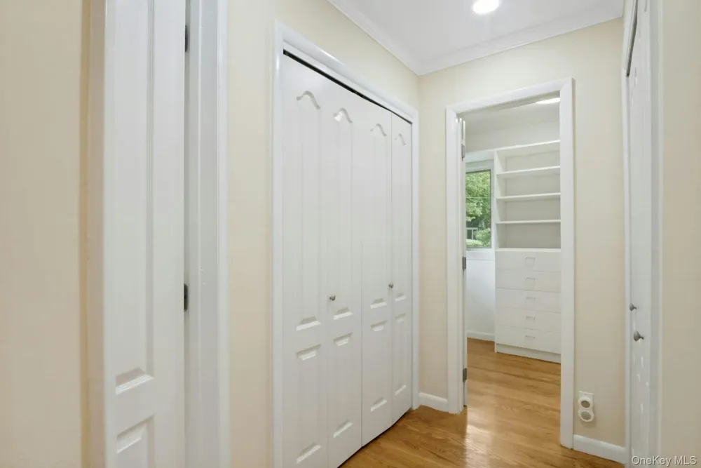 12 Warnke Lane Scarsdale, NY 10583
