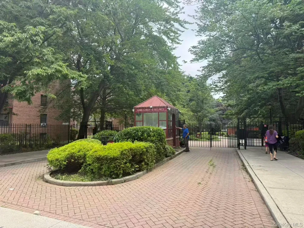 150-30 71st Avenue #2G Flushing, NY 11367