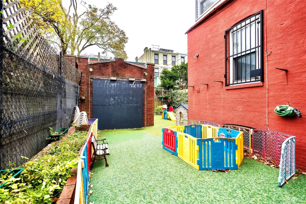 88 Midwood Street Brooklyn, NY 11225
