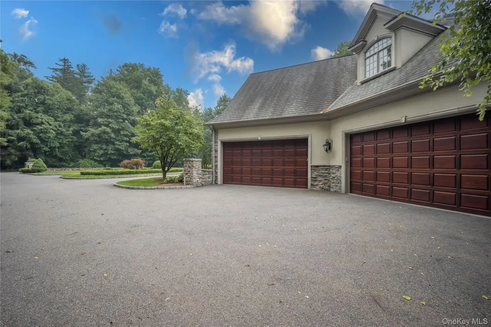 8 Bridey Lane Brewster, NY 10509