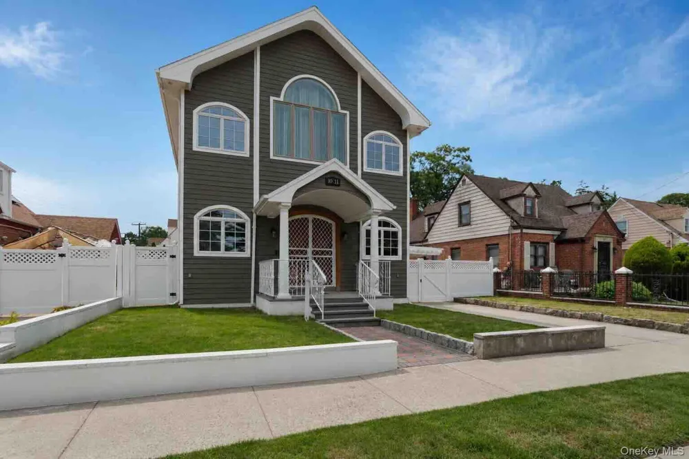 1011 Bay 24th Street Far Rockaway, NY 11691