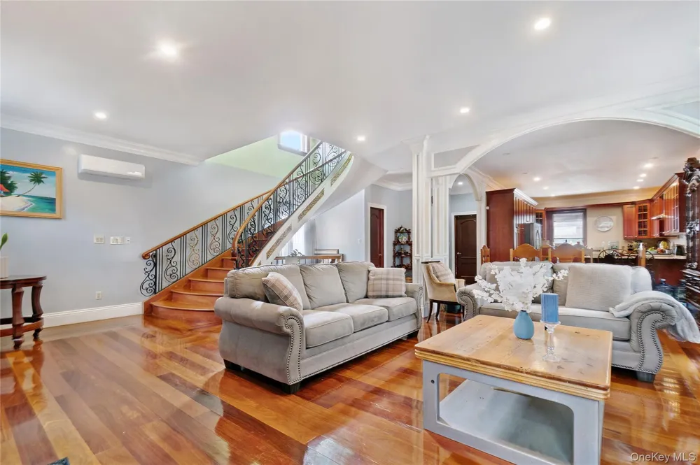 1011 Bay 24th Street Far Rockaway, NY 11691