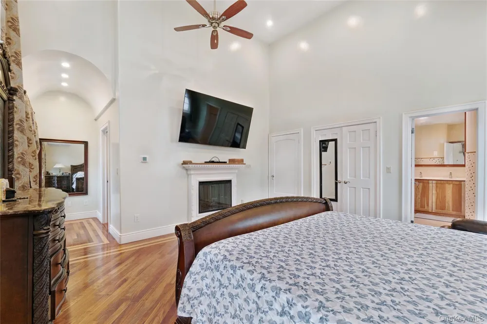 1011 Bay 24th Street Far Rockaway, NY 11691