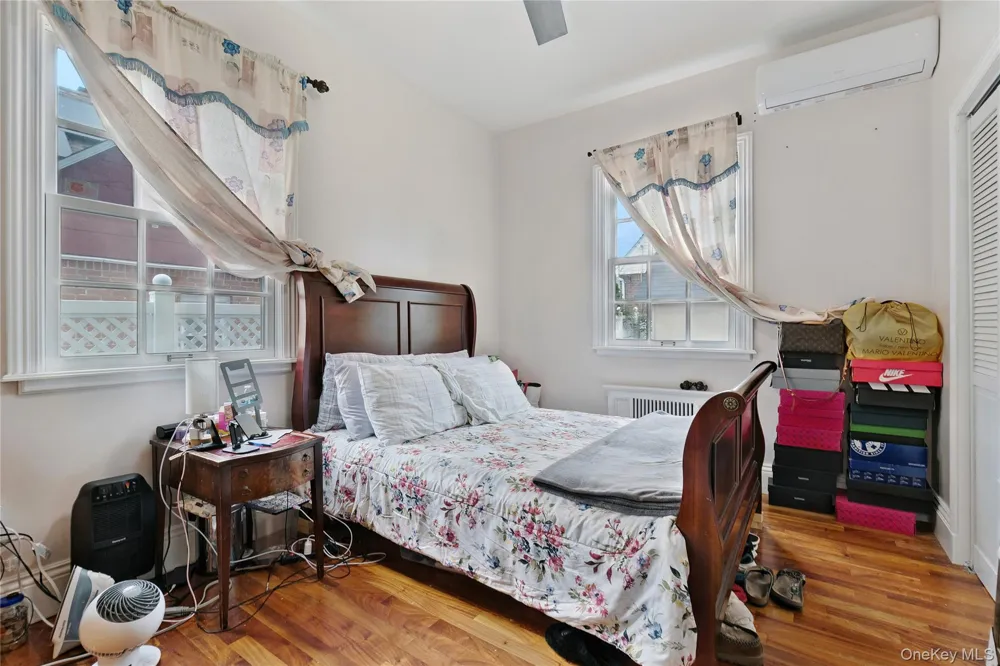 1011 Bay 24th Street Far Rockaway, NY 11691