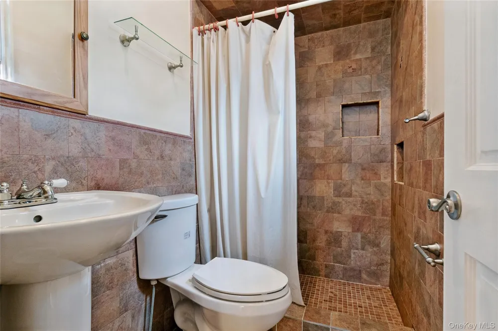 1011 Bay 24th Street Far Rockaway, NY 11691