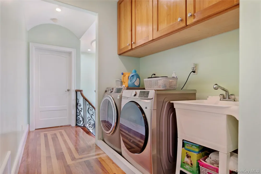 1011 Bay 24th Street Far Rockaway, NY 11691