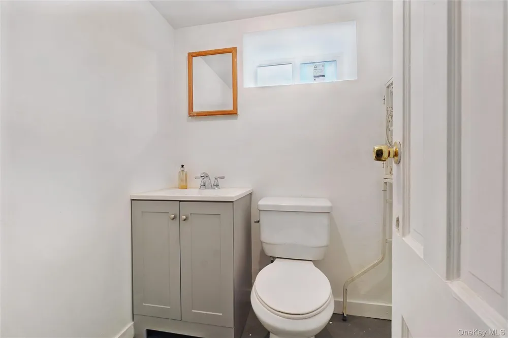 1011 Bay 24th Street Far Rockaway, NY 11691