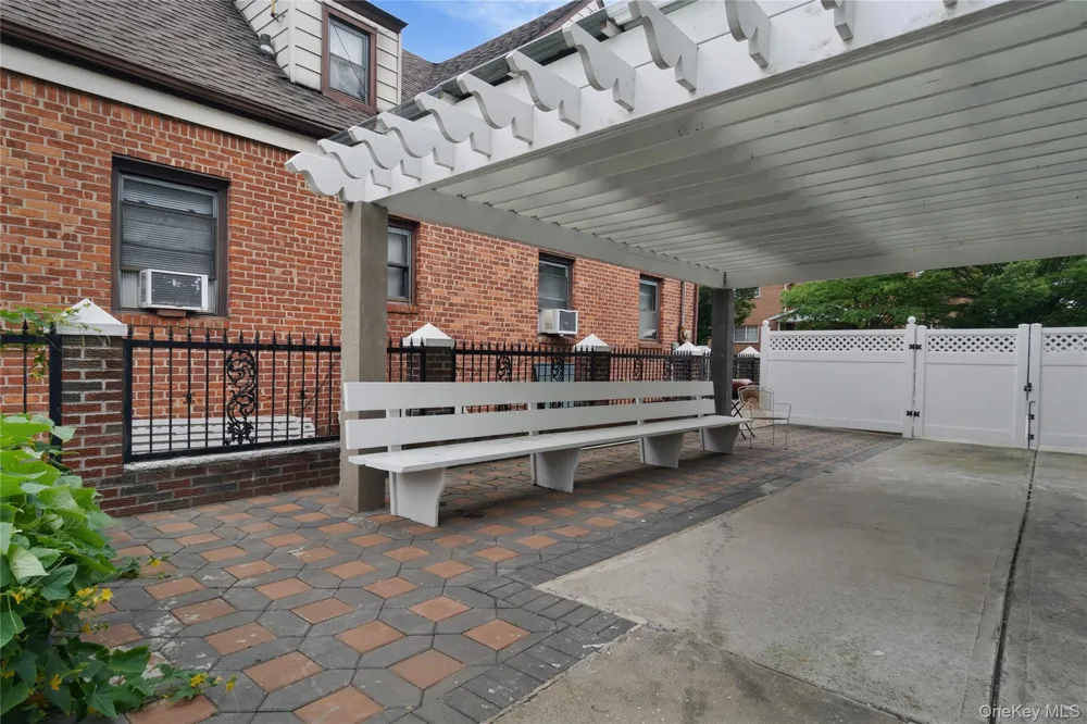 1011 Bay 24th Street Far Rockaway, NY 11691