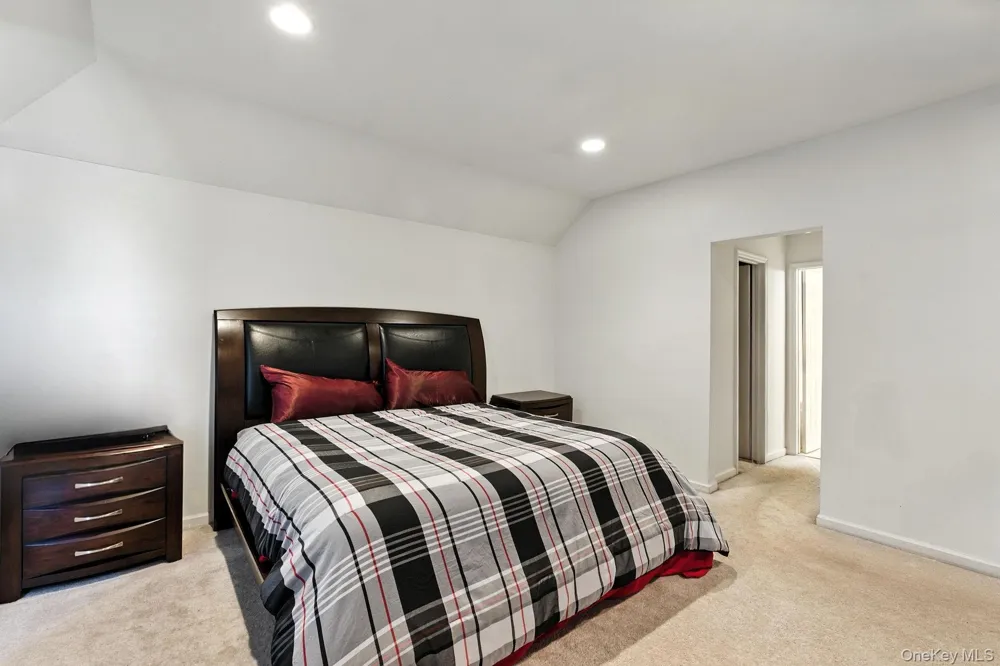 33 Sunflower Ridge Road South Setauket, NY 11720