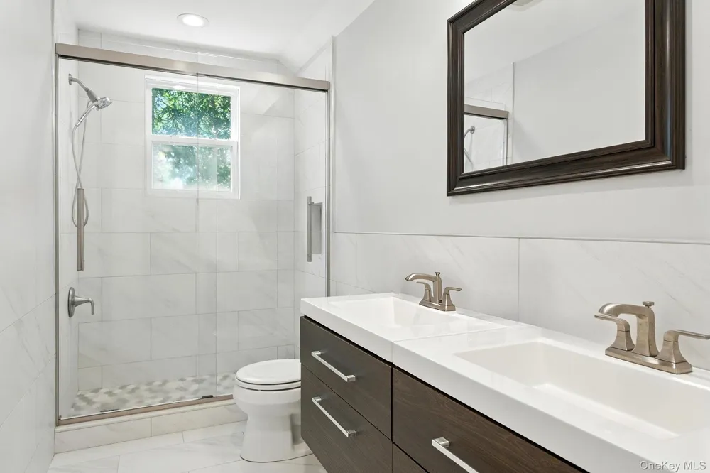 33 Sunflower Ridge Road South Setauket, NY 11720