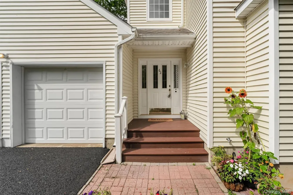 62 Meadowbrook Court Patterson, NY 12563