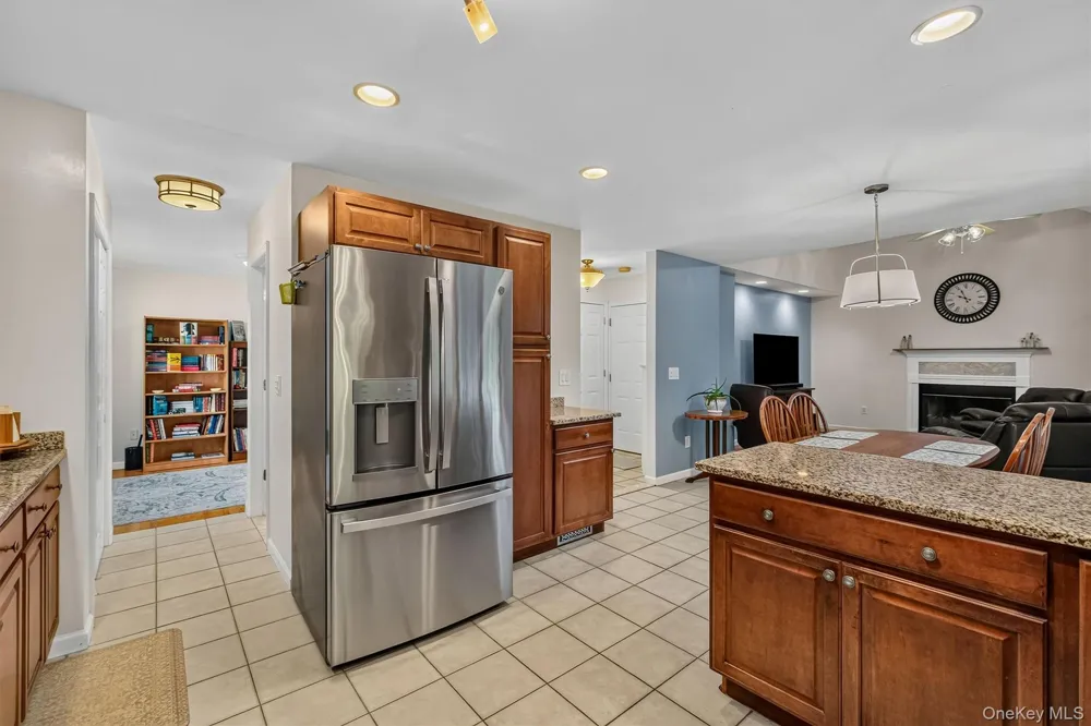 62 Meadowbrook Court Patterson, NY 12563