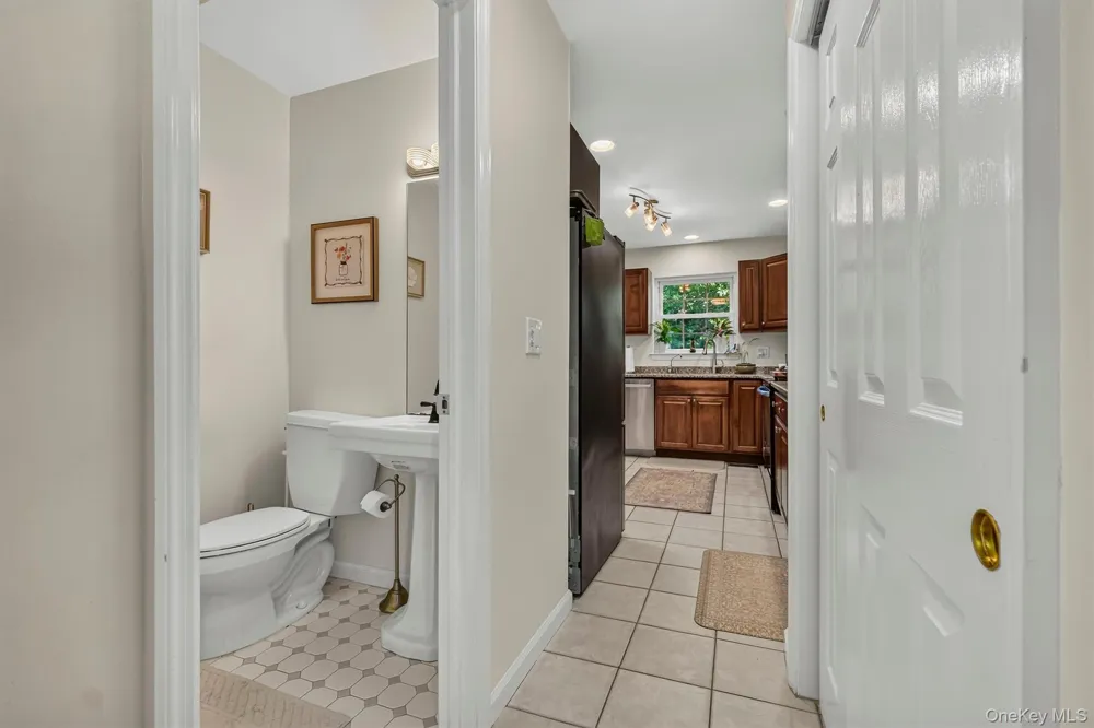 62 Meadowbrook Court Patterson, NY 12563