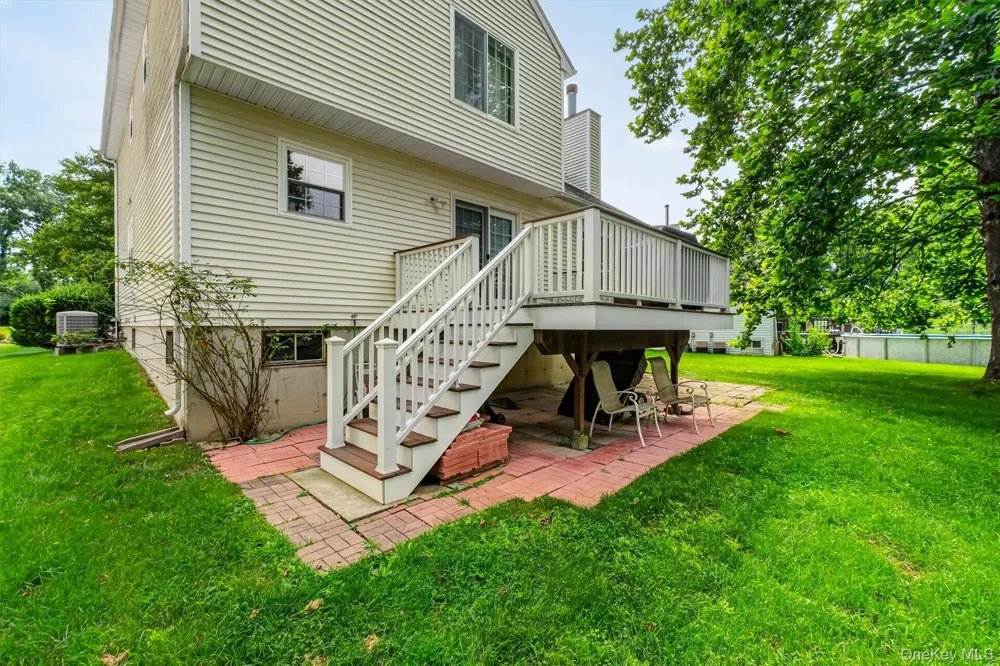 62 Meadowbrook Court Patterson, NY 12563