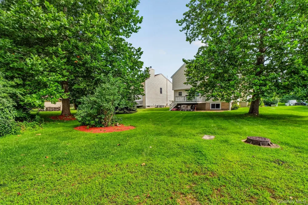 62 Meadowbrook Court Patterson, NY 12563