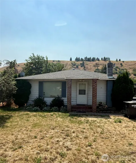 1312 S 4th Street