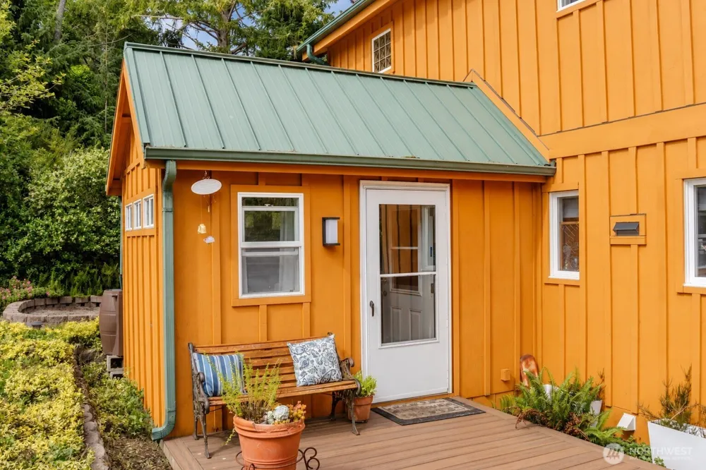 1102 309th Place Ocean Park, WA 98640