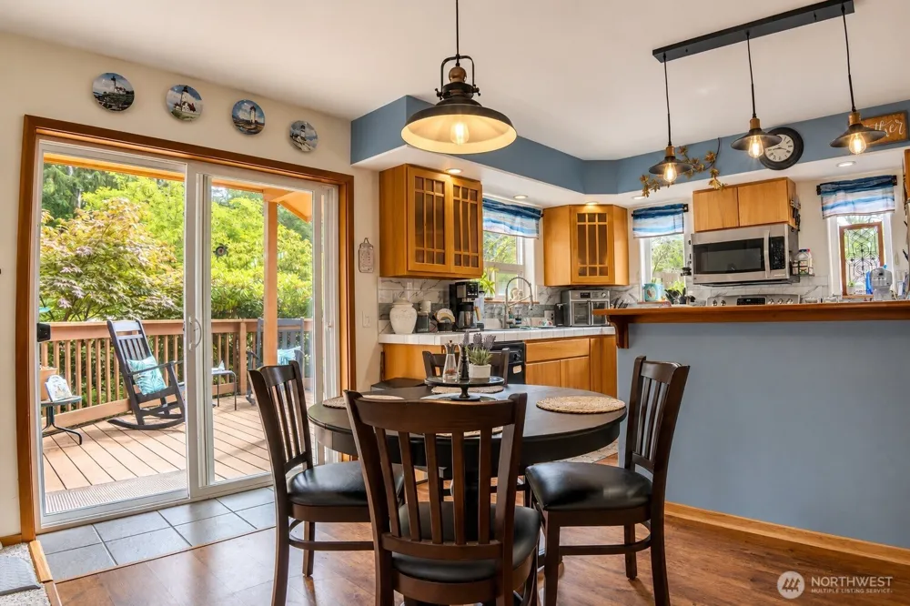1102 309th Place Ocean Park, WA 98640
