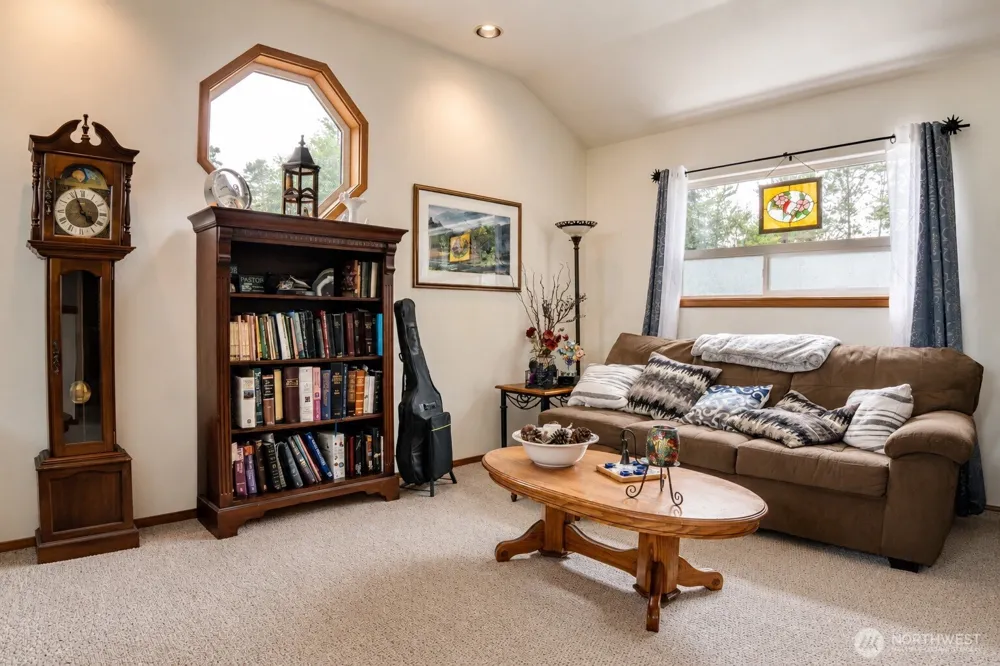 1102 309th Place Ocean Park, WA 98640