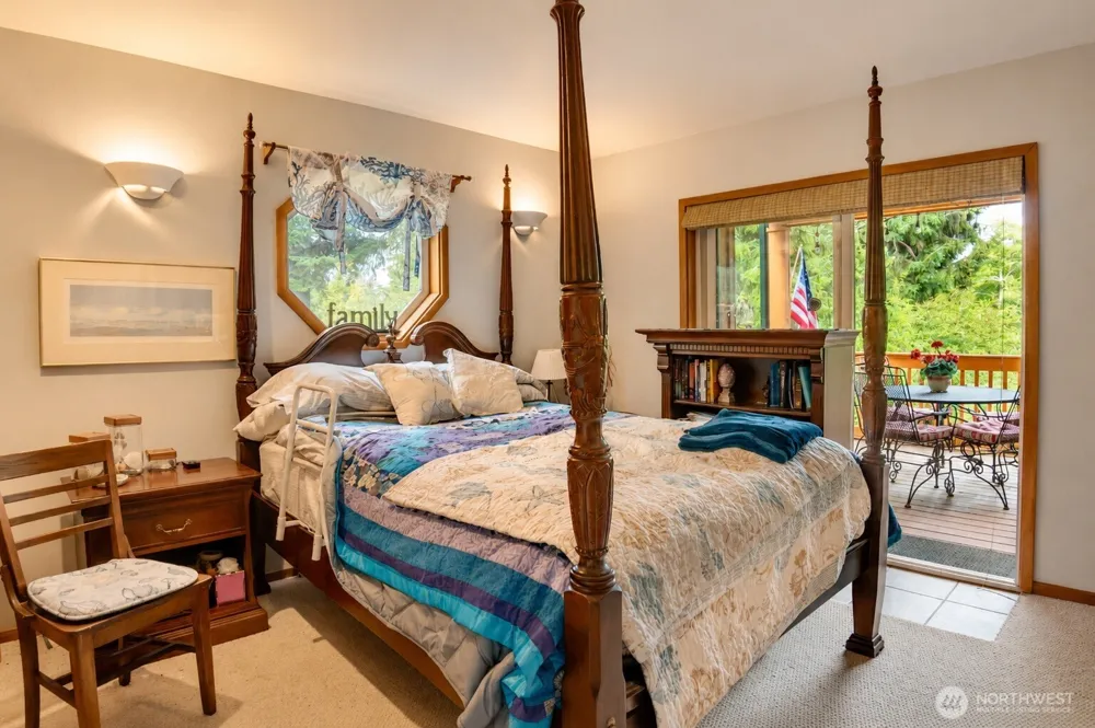 1102 309th Place Ocean Park, WA 98640