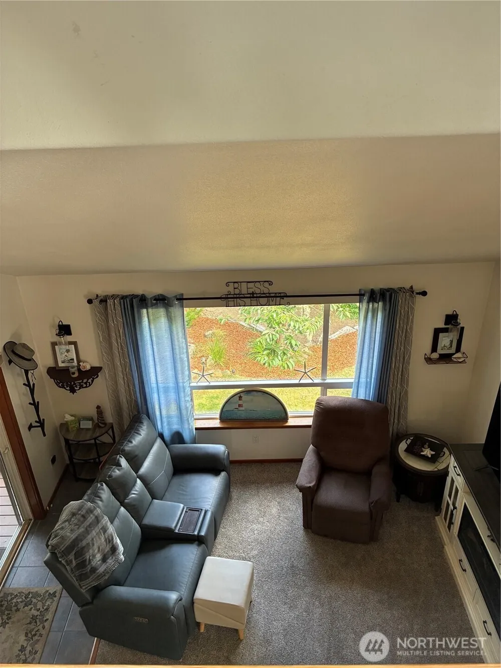 1102 309th Place Ocean Park, WA 98640