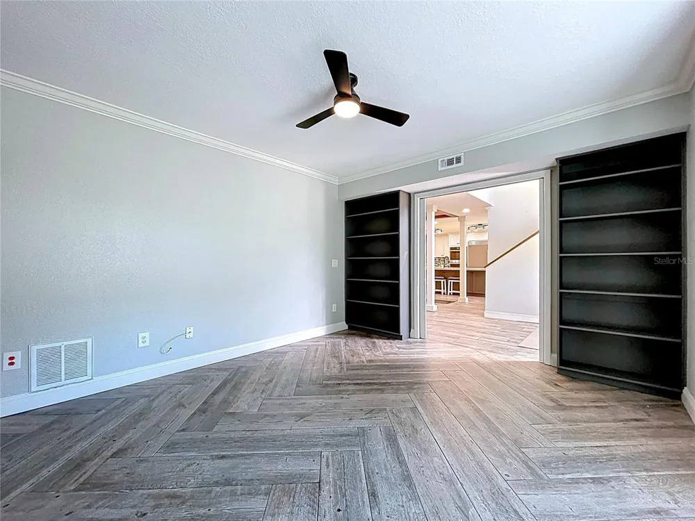 10655 LAKEVIEW DRIVE New Port Richey, FL 34654