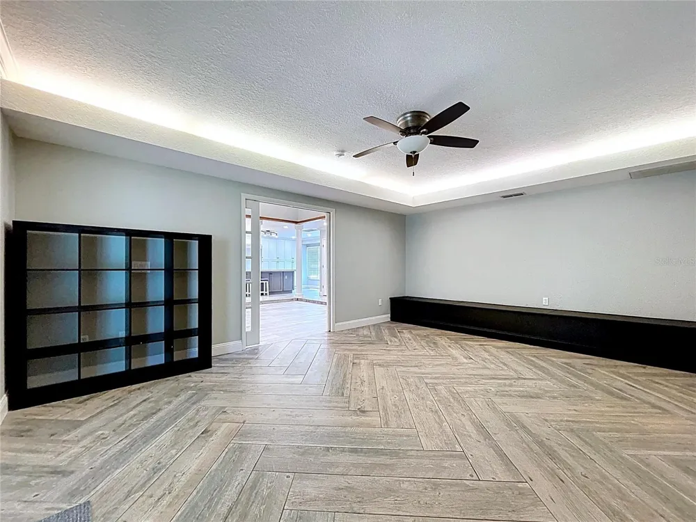 10655 LAKEVIEW DRIVE New Port Richey, FL 34654