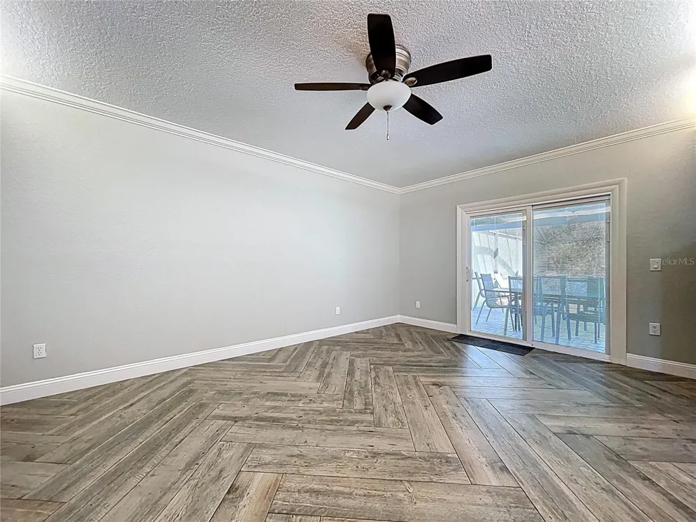 10655 LAKEVIEW DRIVE New Port Richey, FL 34654