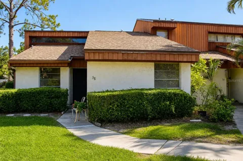 2054 SUNSET POINT ROAD #38