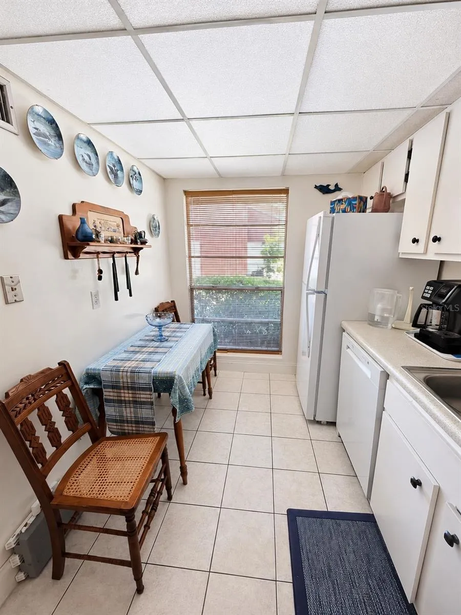 2054 SUNSET POINT ROAD #38 Clearwater, FL 33765
