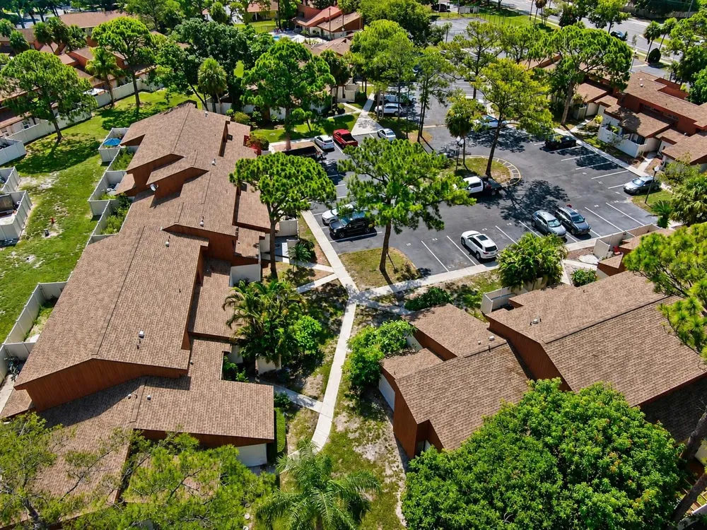 2054 SUNSET POINT ROAD #38 Clearwater, FL 33765