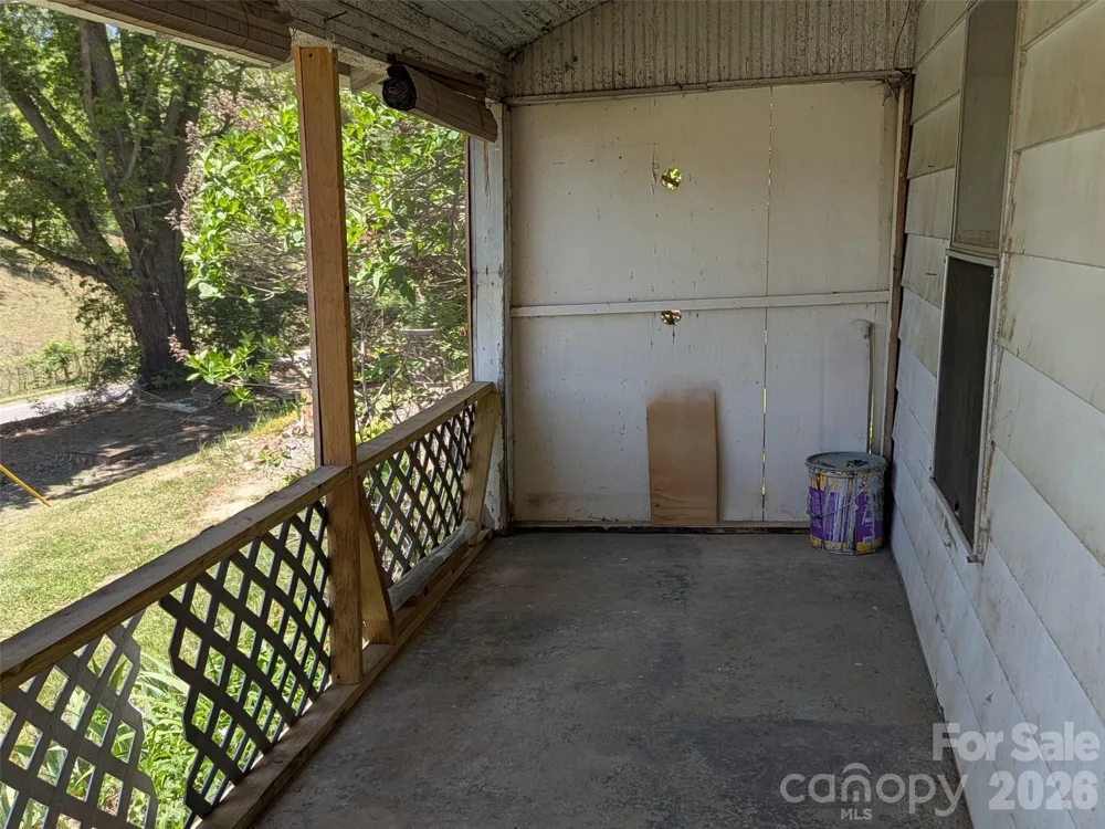 1920 Thickety Road Clyde, NC 28721