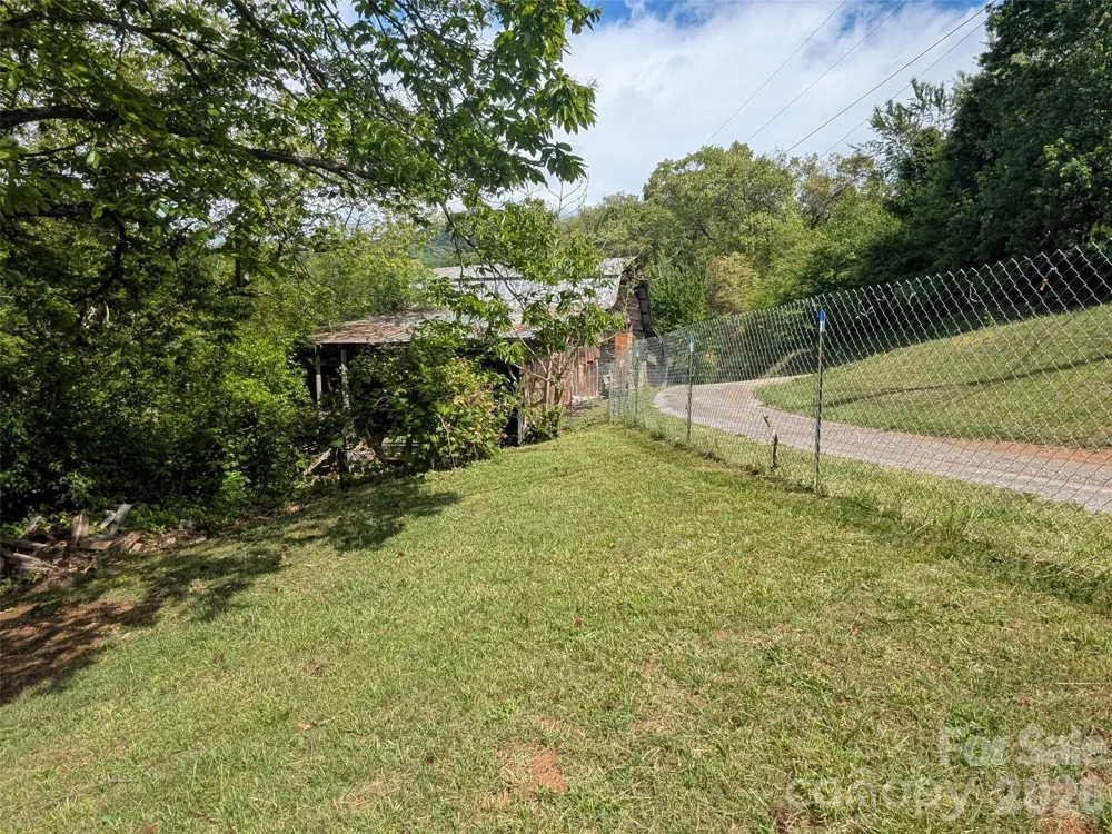 1920 Thickety Road Clyde, NC 28721