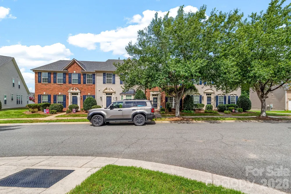 8261 Bridgegate Drive Huntersville, NC 28078