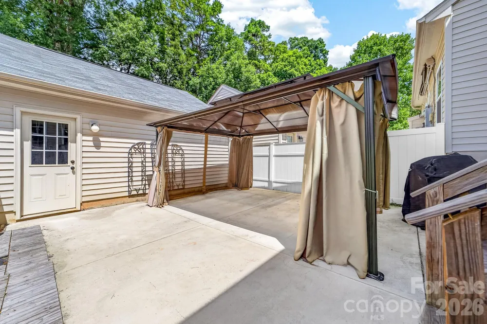 8261 Bridgegate Drive Huntersville, NC 28078