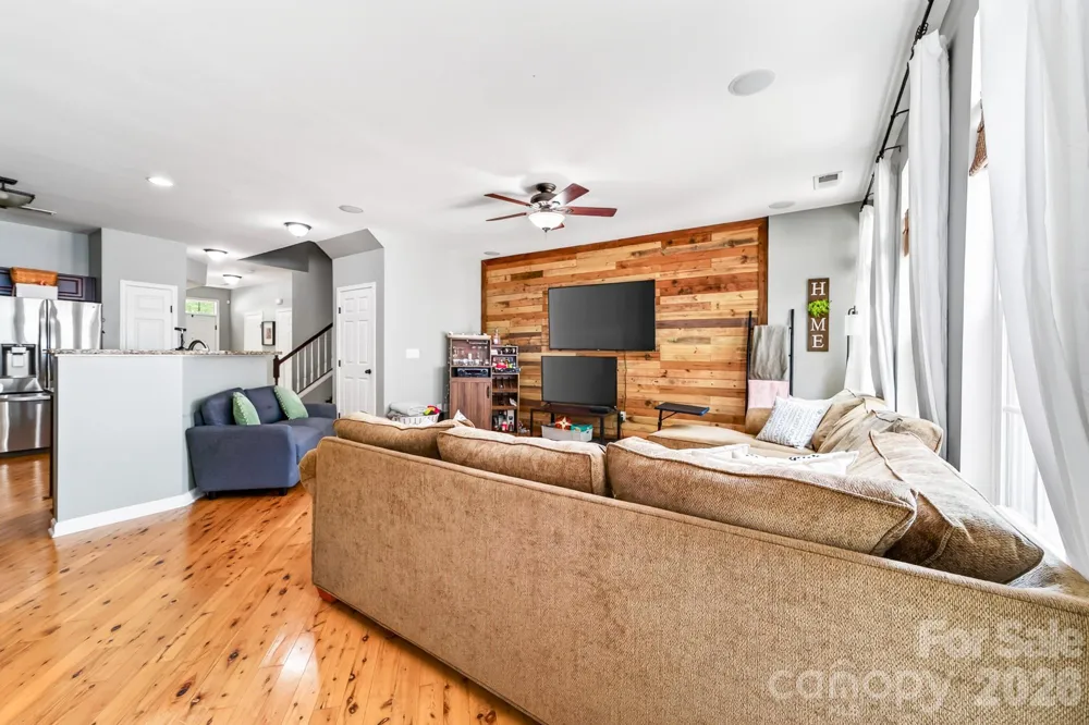 8261 Bridgegate Drive Huntersville, NC 28078