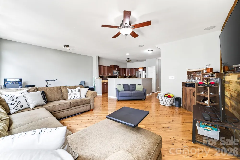 8261 Bridgegate Drive Huntersville, NC 28078
