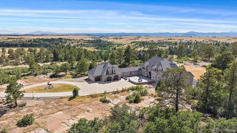 1175 Castle Pointe Drive