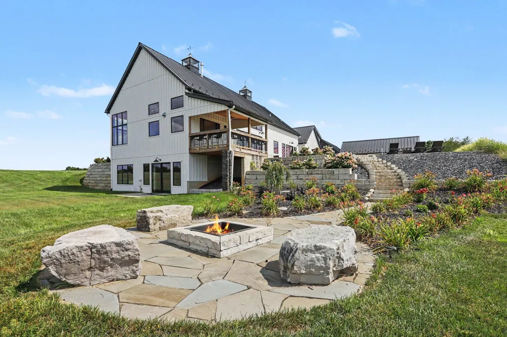 55308 County Road 671 Paw Paw, MI 49079