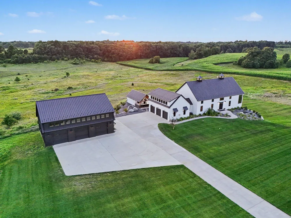 55308 County Road 671 Paw Paw, MI 49079