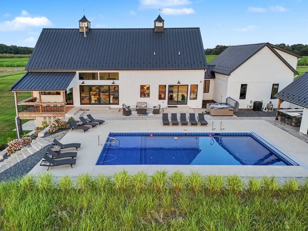 55308 County Road 671 Paw Paw, MI 49079