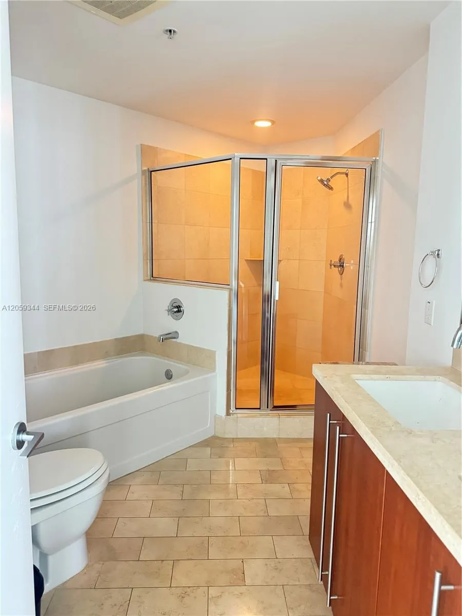 1111 SW 1st Ave #1720-N Miami, FL 33130