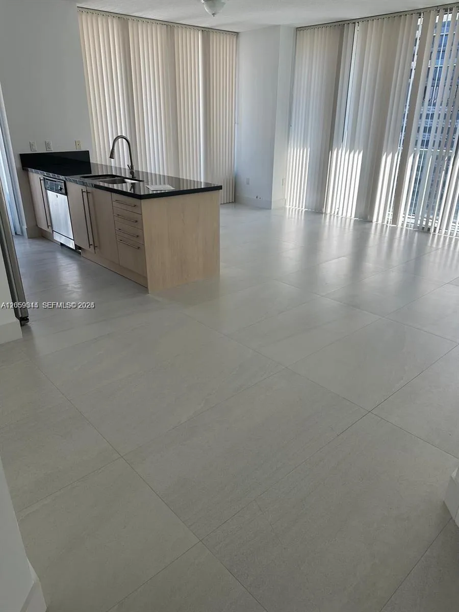 1111 SW 1st Ave #1720-N Miami, FL 33130