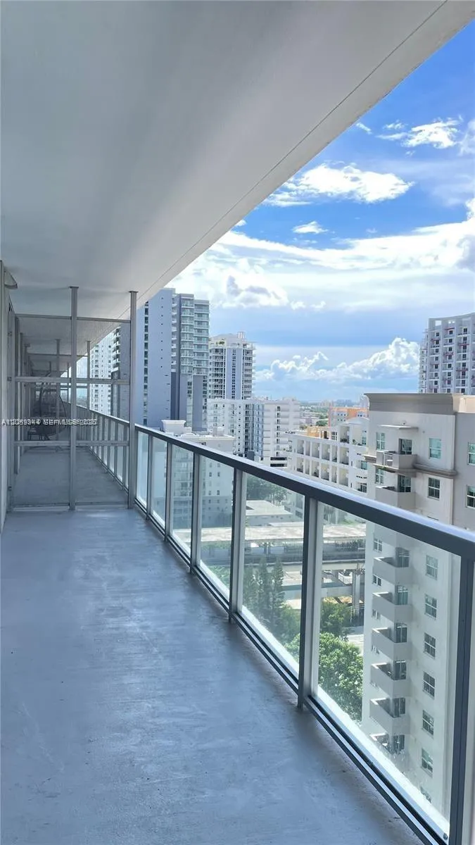 1111 SW 1st Ave #1720-N Miami, FL 33130