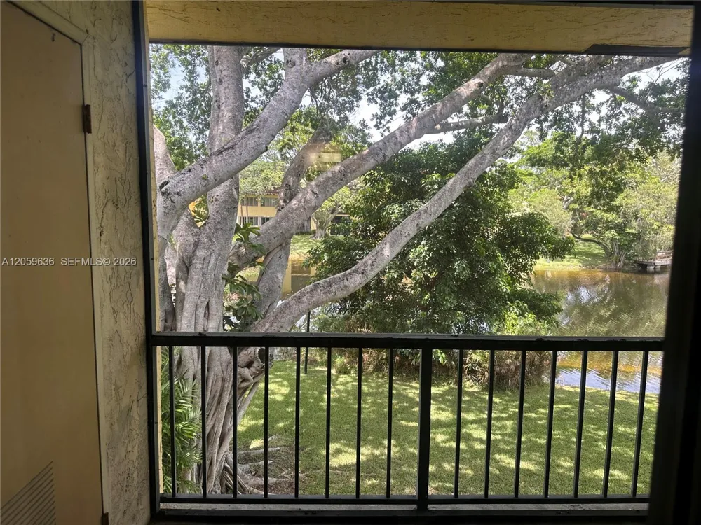 818 SW 9th Street Cir #203 Boca Raton, FL 33486