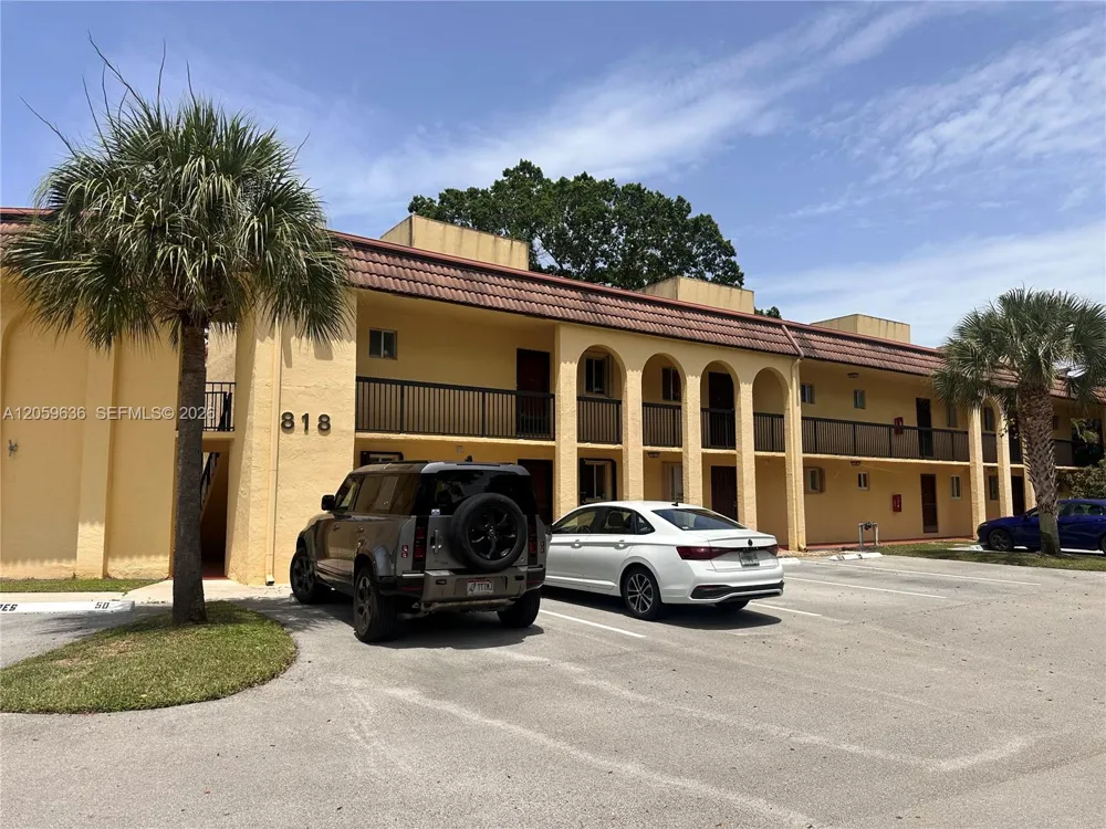 818 SW 9th Street Cir #203 Boca Raton, FL 33486