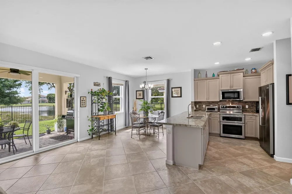 5652 Caranday Palm Drive 