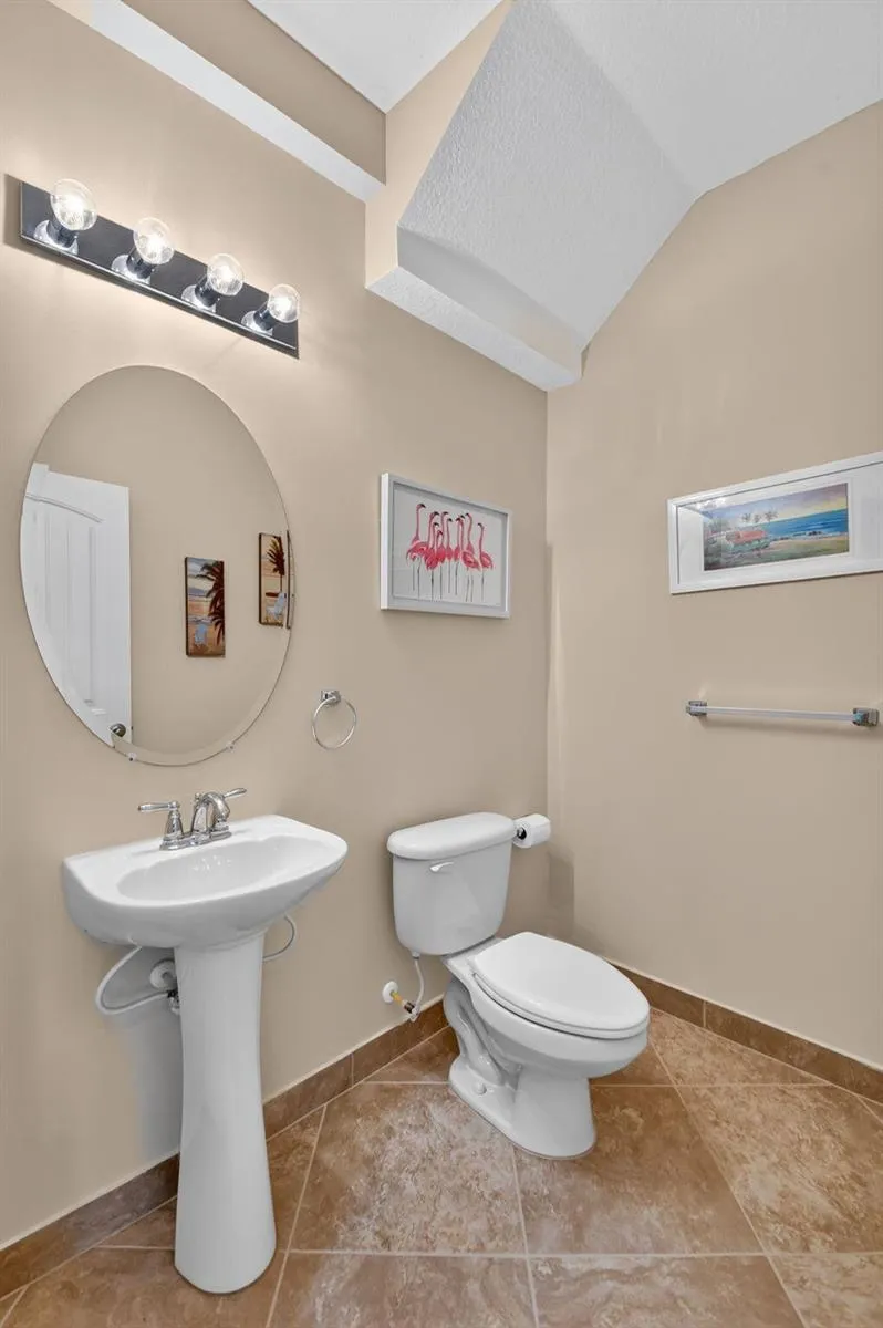 5652 Caranday Palm Drive 