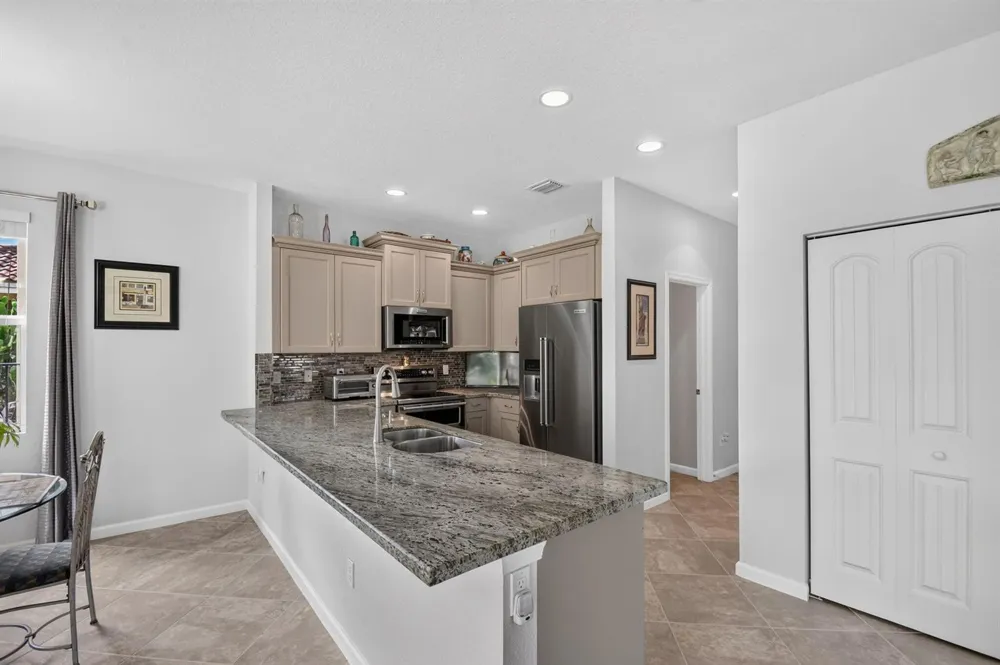 5652 Caranday Palm Drive 