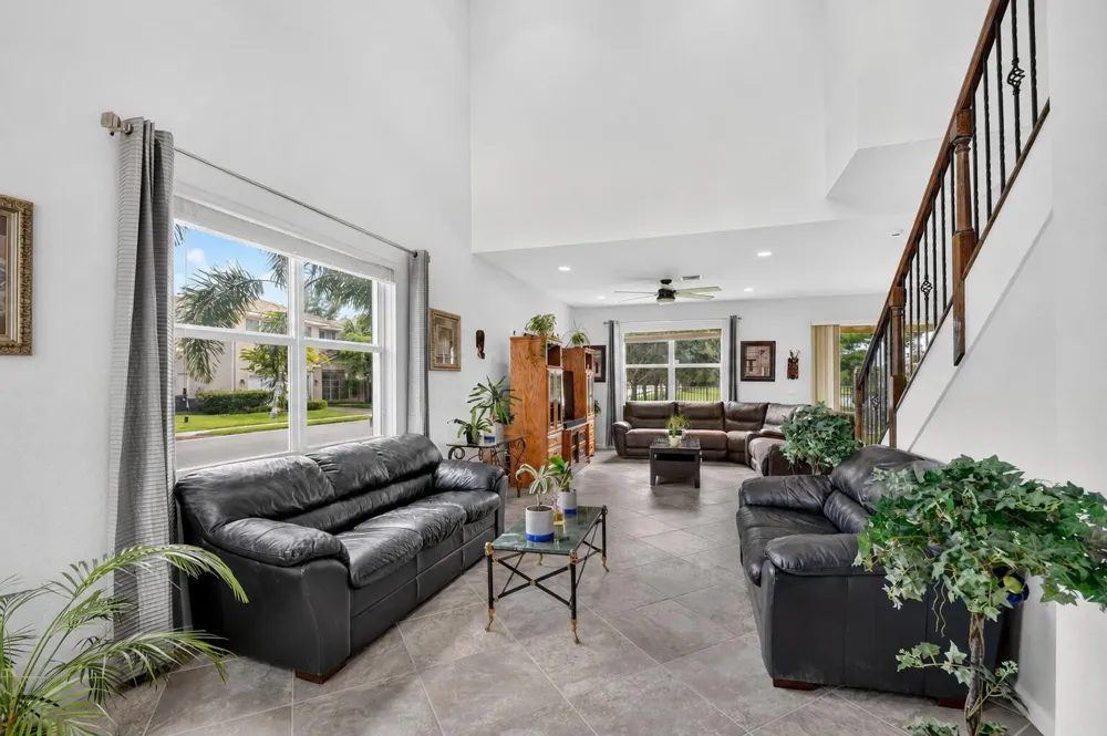 5652 Caranday Palm Drive 